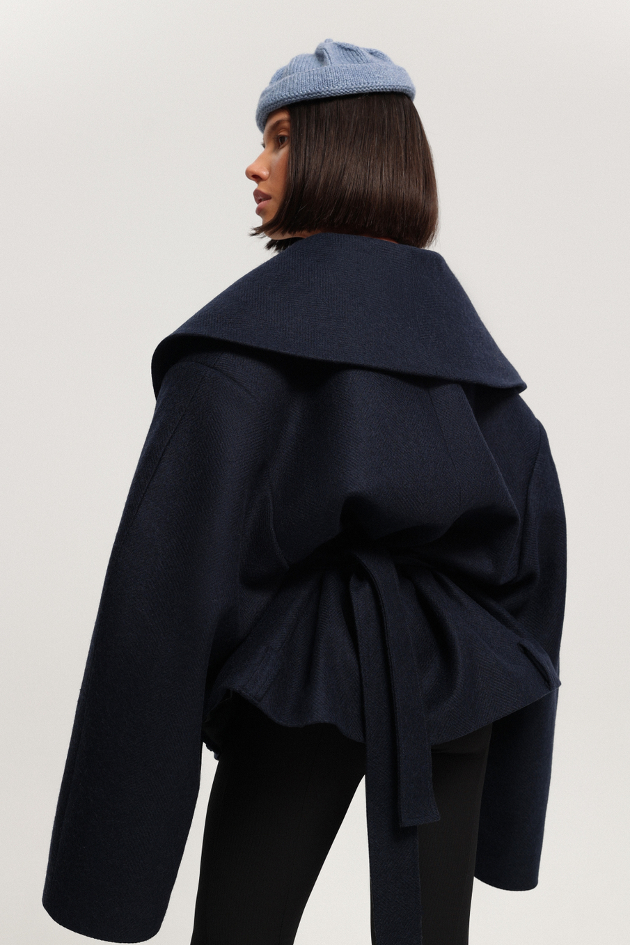 Пальто с округлым воротником