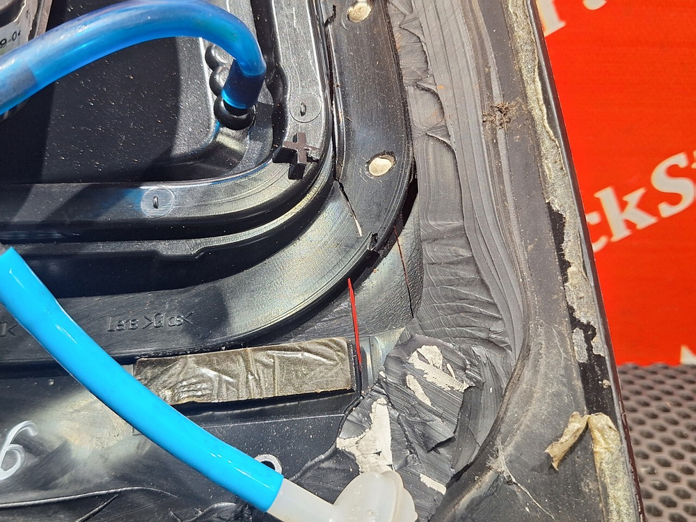 Фара противотуманная верхняя правая 2019г