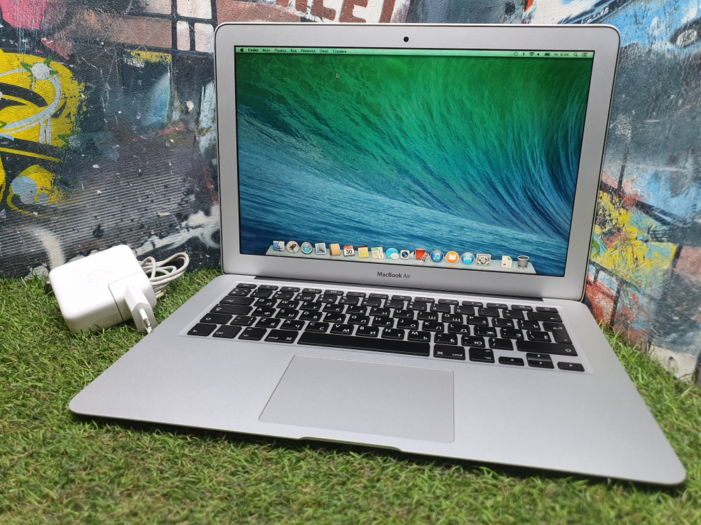 MacBook Air 13 2013 A1466 i5/4Gb
