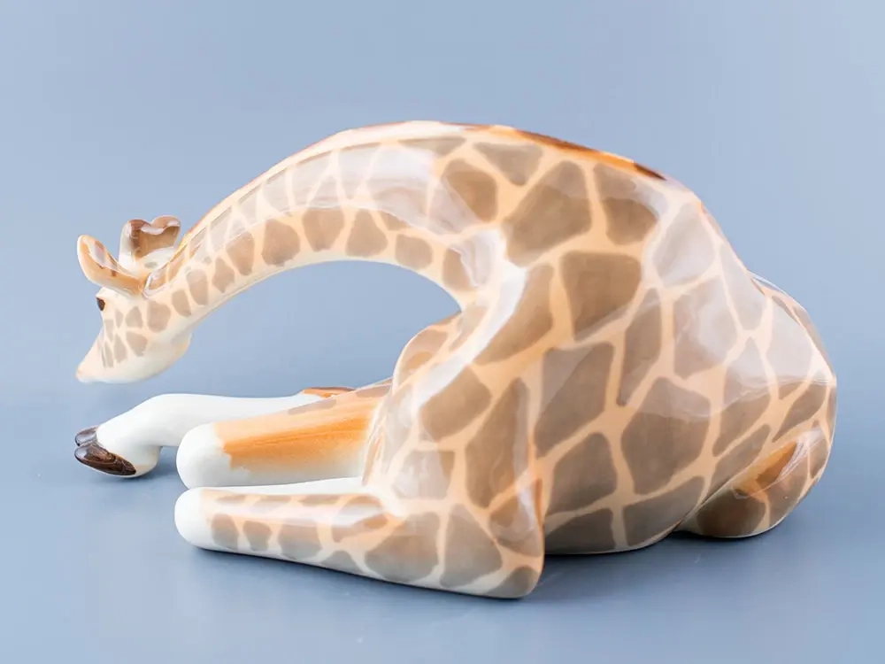 Скульптура Жираф с опущенной головой арт. 82.00983.00.1