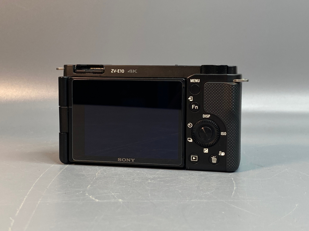 Sony ZV-E10 Kit 16-50mm 2.900 Кадров