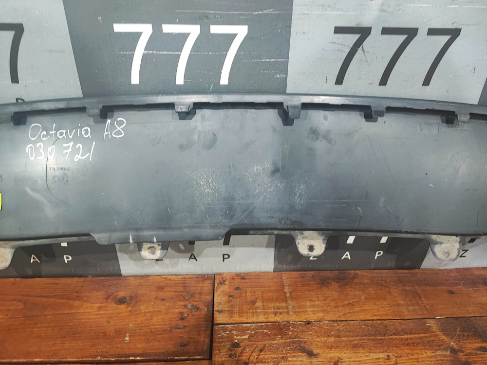 Юбка заднего бампера Skoda Octavia 4 (A8) 19-нв Б/У Оригинал 5ER807521A