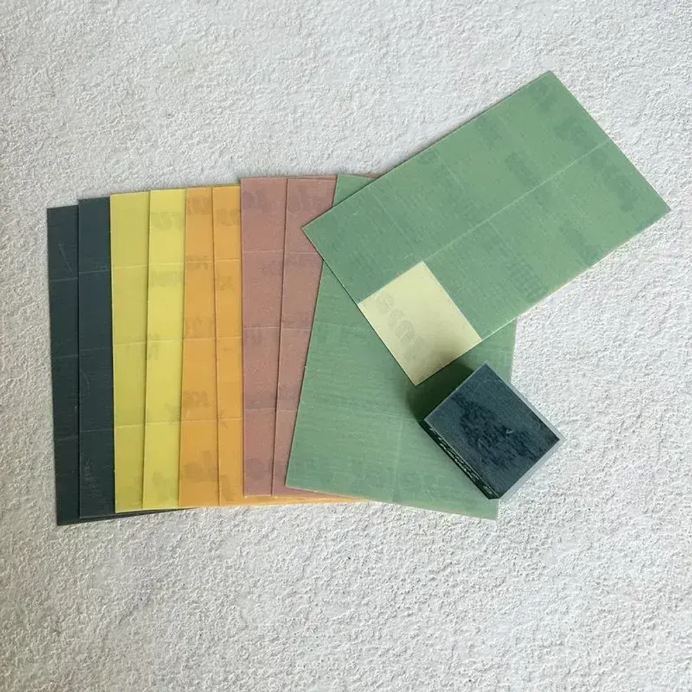 Абразивный лист KOVAX Tolecut клейкий (29х35 мм. х 8 шт.) 5 видов от K800 до K3000 по 2 листа каждого + шлифблок Toleblock S