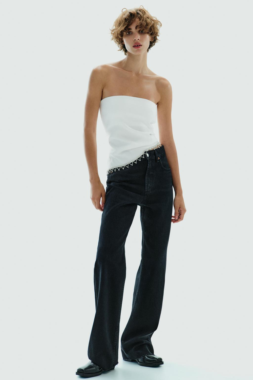 ZARA ТОП БЕЗ БРЕТЕЛЕЙ С ОТДЕЛКОЙ ДРАГОЦЕННОСТЯМИ, ЖЕЛТОВАТО-БЕЛЫЙ