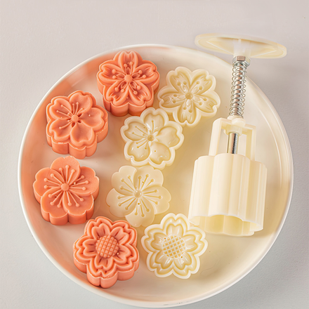 Форма для мункейков "ЦВЕТЫ" (4 насадки) d-4,7