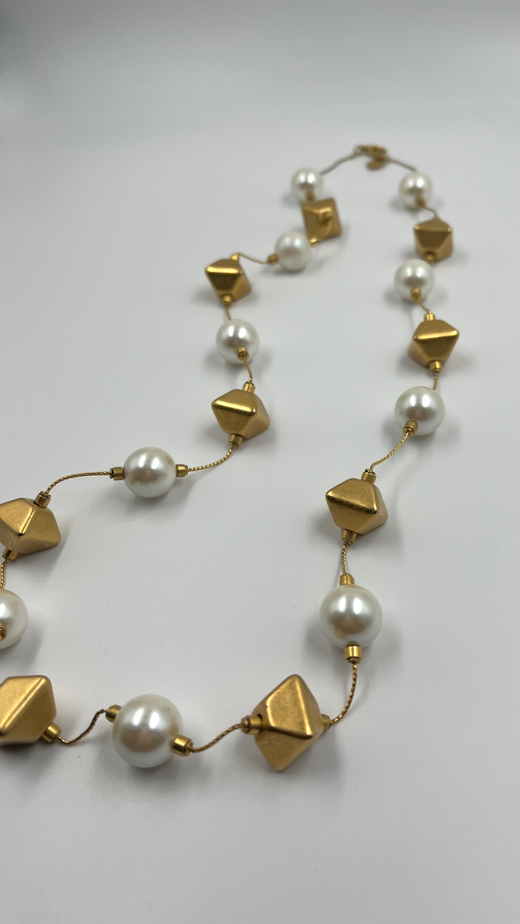 Цепь Anne Klein с матовыми бусинами