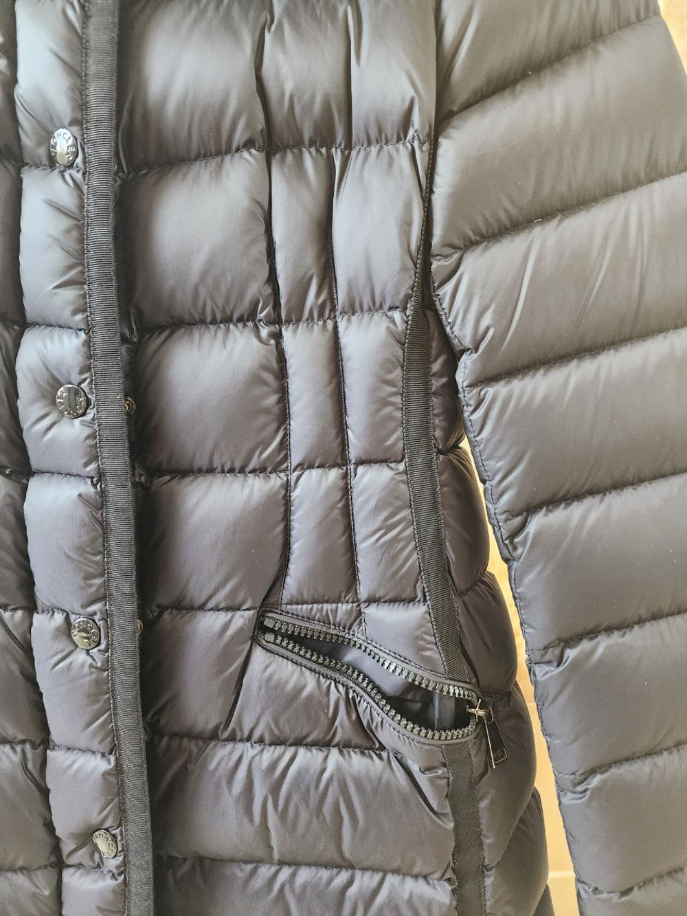 Пуховик Moncler