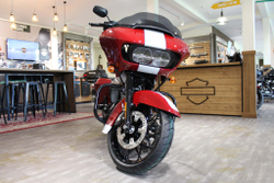 Road Glide Special 114 (2020) Billiard Red/Stone Washed White
