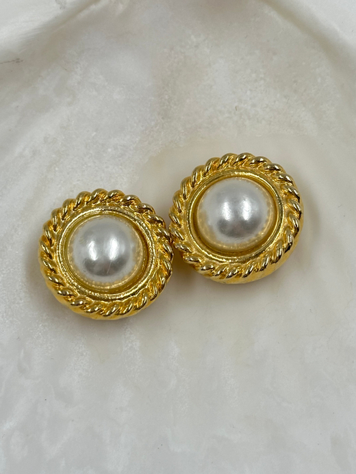 Накладка на пуговицу с «жемчугом»