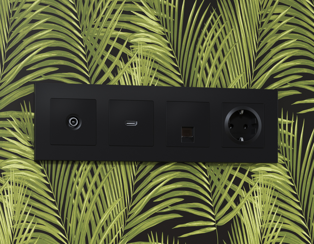 AP8140 Лицевая панель ALFA (Черный матовый) для HDMI розетки QUANT