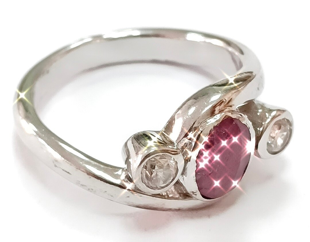 Ювелирное кольцо из серебра 925 пробы с драгоценным камнем рубин,размер 17