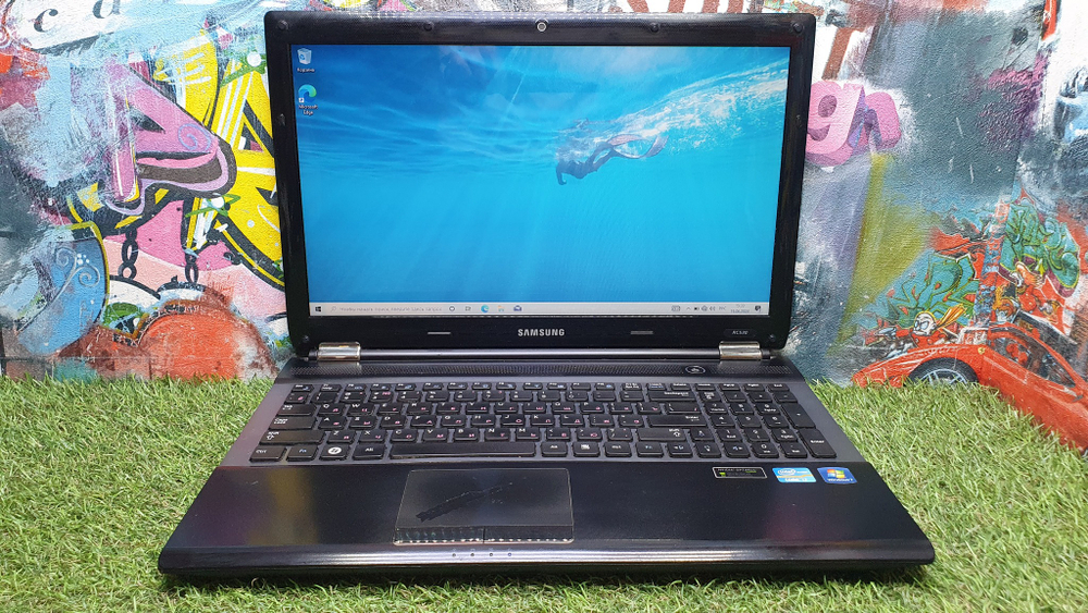 Ноутбук Samsung i7/8Gb/GT540M 1Gb