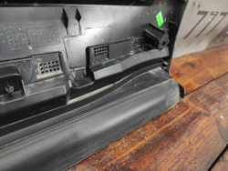 Накладка двери задней правой Changan CS35PLUS 21-нв Б/У Оригинал S111F2709042101