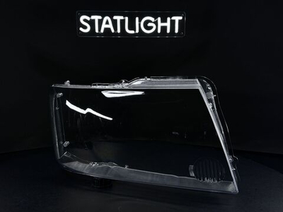 Правое стекло фары Nissan Patrol Y61 2004-2024 рест