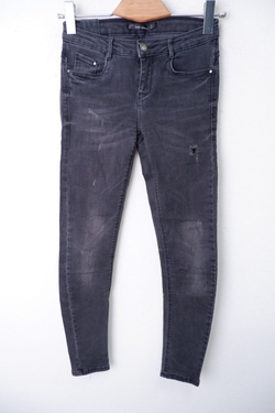 Джинсы Zara темные 40 размер