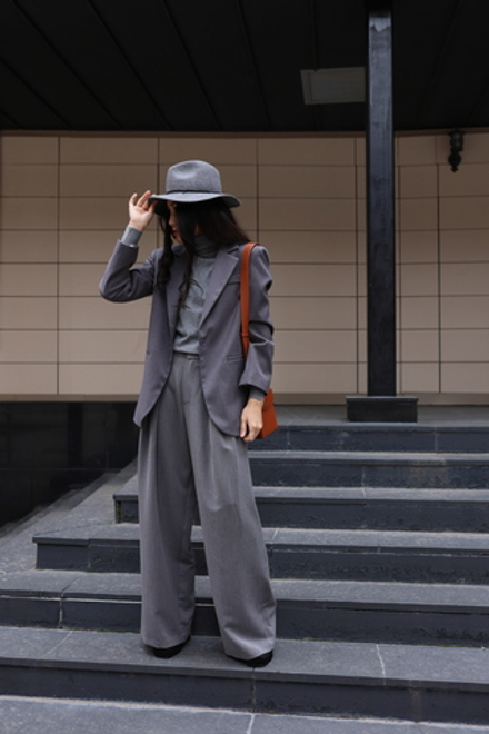 Брюки Lumina свободного кроя