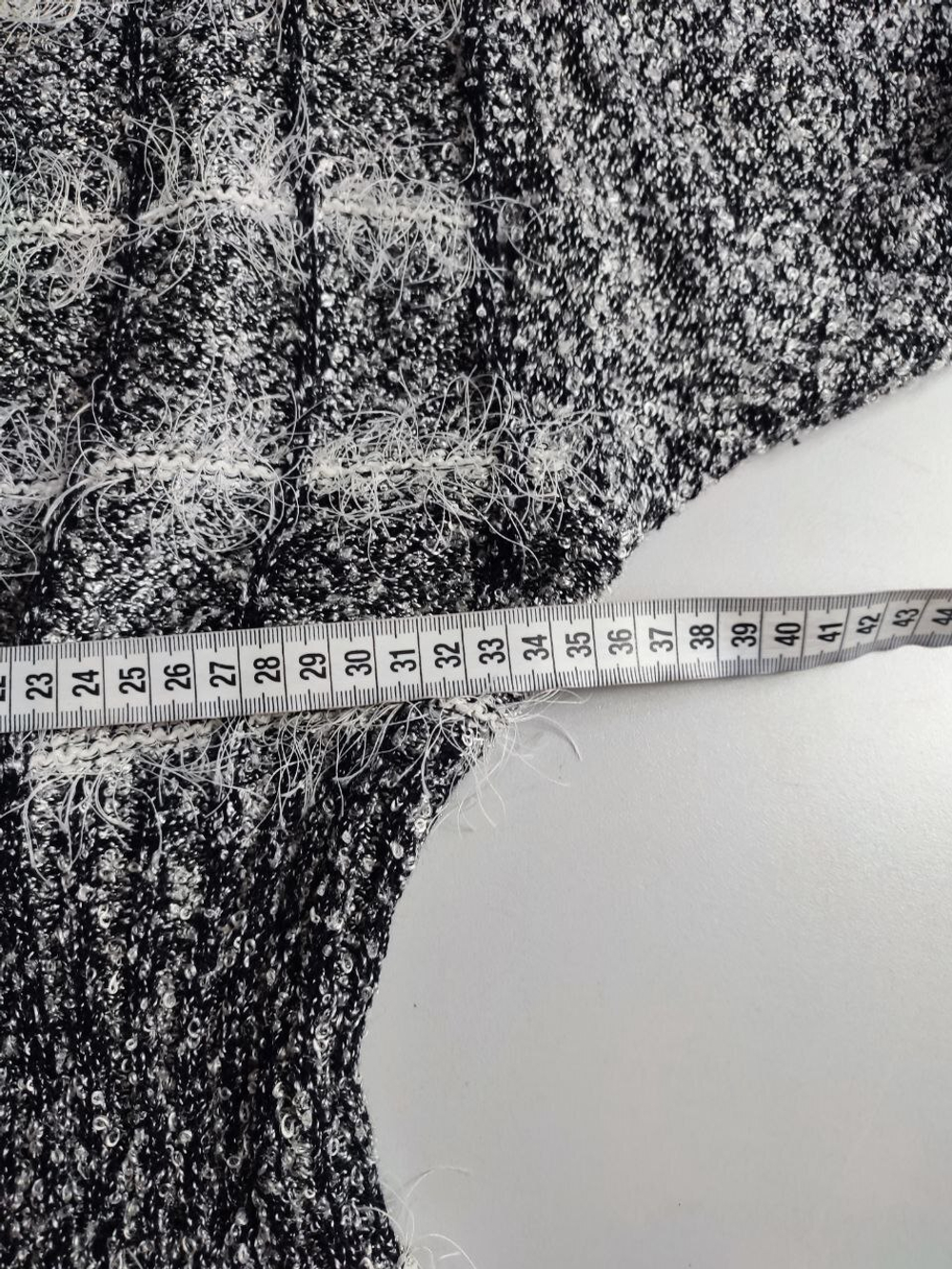 Джемпер Xin Ou красивый 44 размер