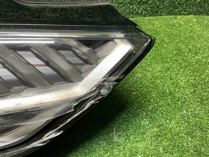 Битая Фара правая Audi A7 2 4K8 (2018-н.в.) Matrix