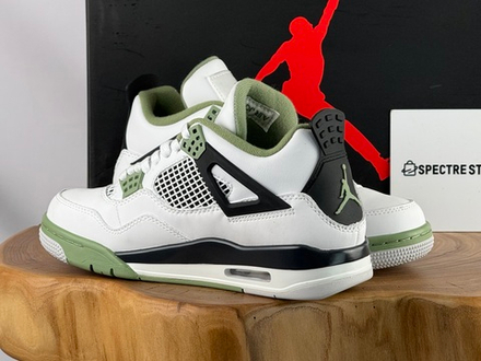 Air Jordan 4 Retro Seafoam