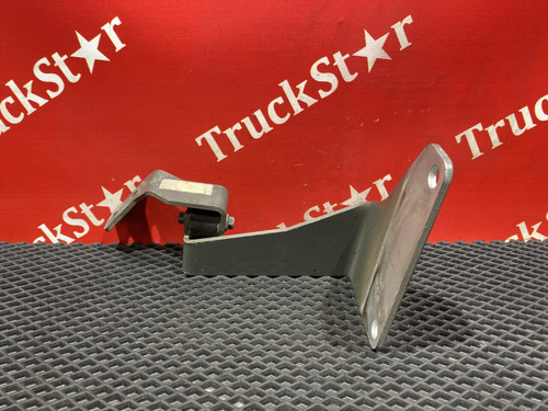 Кронштейн глушителя 2023г