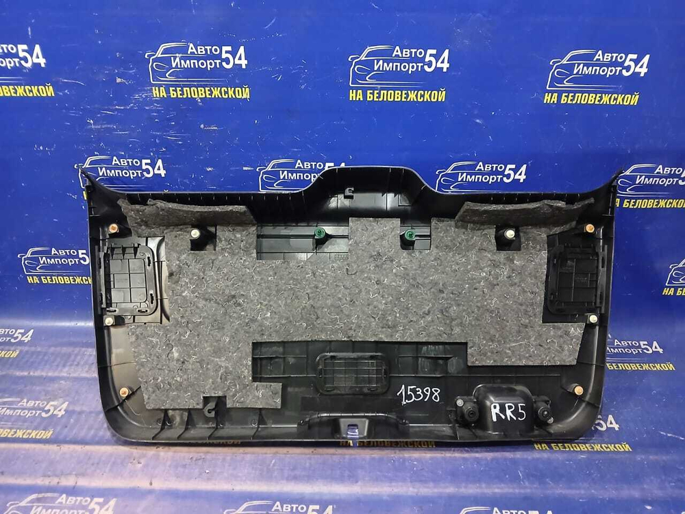 Обшивка двери багажника Honda ELYSION 2006-2013