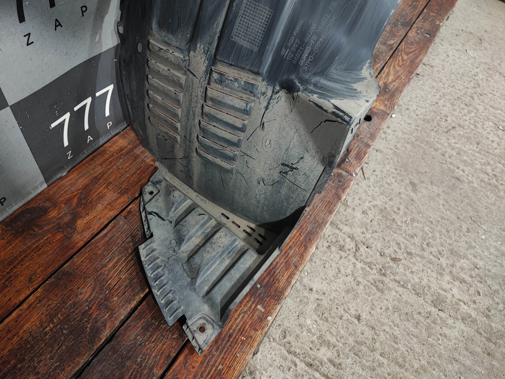 Подкрылок передний правый Hyundai Grand Starex, H-1 2 17-21 Б/У Оригинал 868214H700