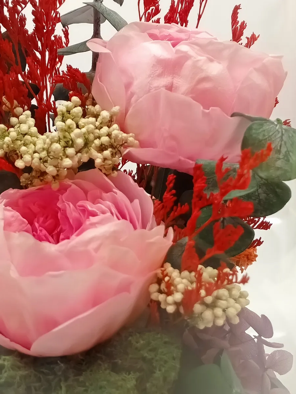 натуральные пионы в стекле