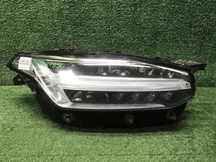 Фара правая Volvo XC90 2 (2014-2019) LED