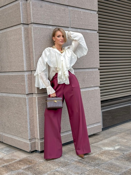 Брюки прямого кроя с защипами