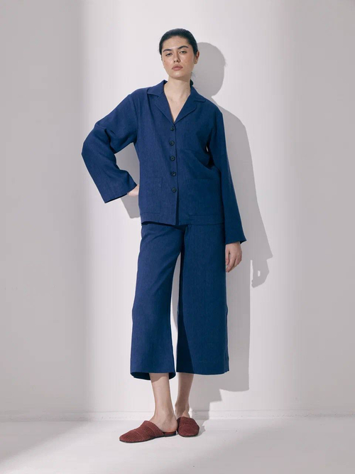 ISLA suit in blue linen