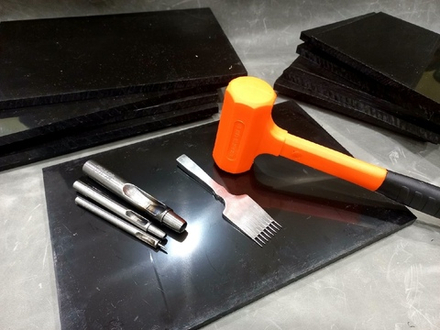 Плита вырубная, цвет Черный, 2 размера