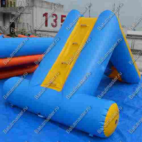 Надувная водная горка «Морской всплеск», 4,5*2*2 м