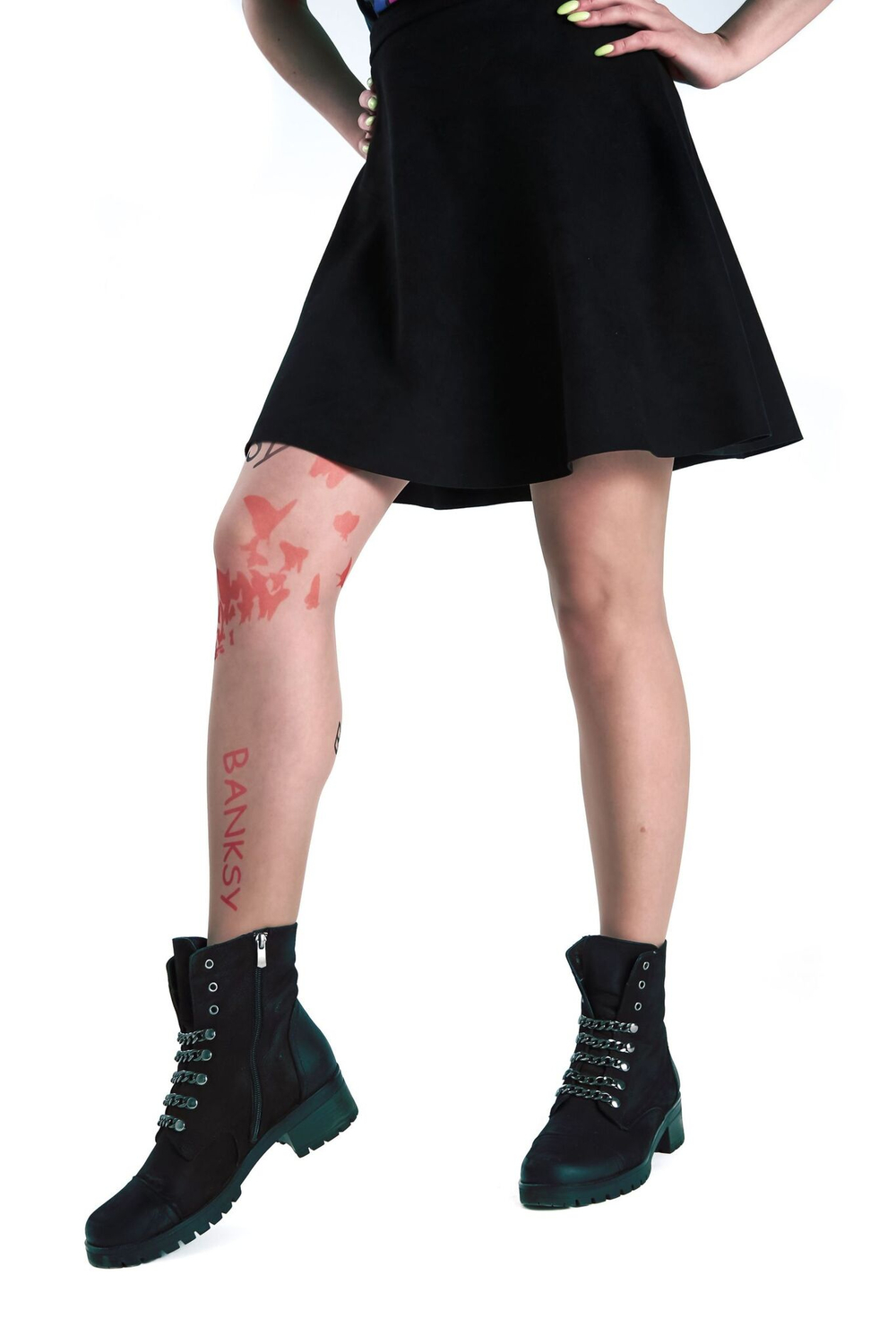 Колготки с принтом и надписями «banksy» (Размер: S-M-L) (Цвет: бежевый)