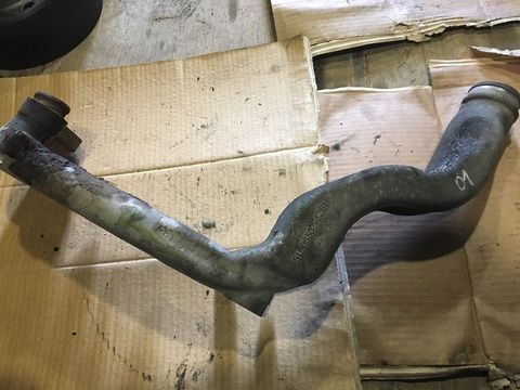 Водяной патрубок двигателя MAN TGA 51063023261