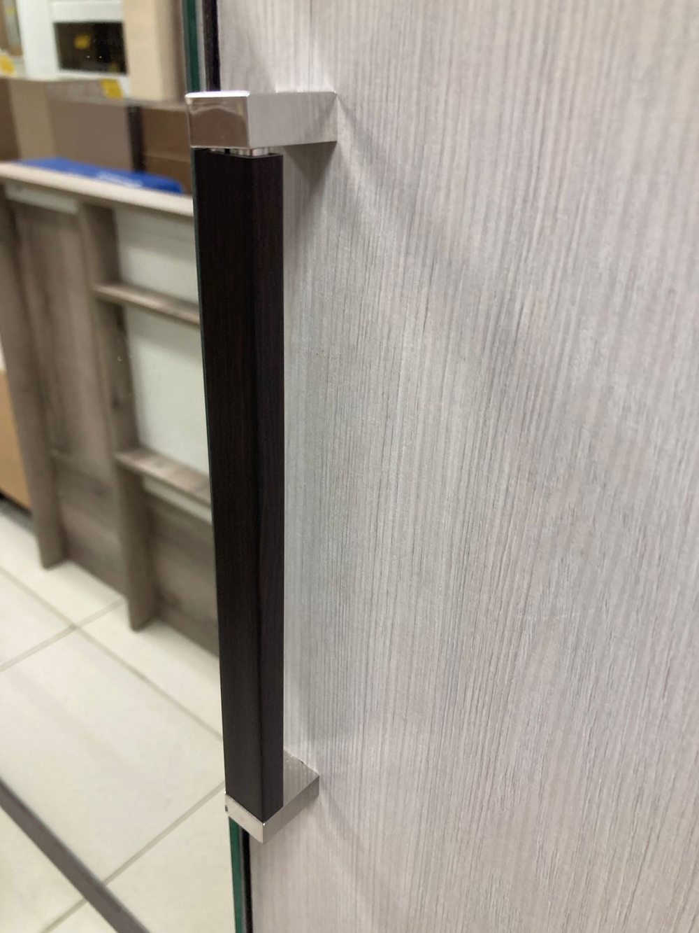 Шкаф 3-х створ. для белья и одежды Ольга-13 ЛДСП ясень анкор темн./ясень анкор св.