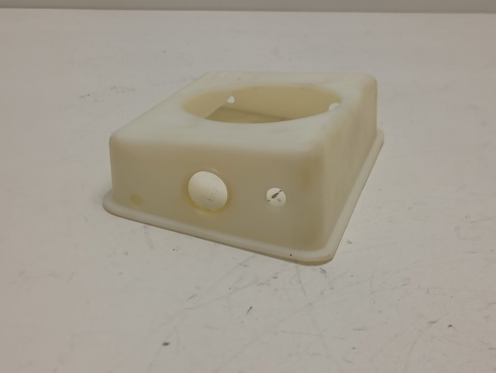 45У82 кт60 Панель сливного фильтра для стиральной машины Атлант МКАУ735214006 б/у