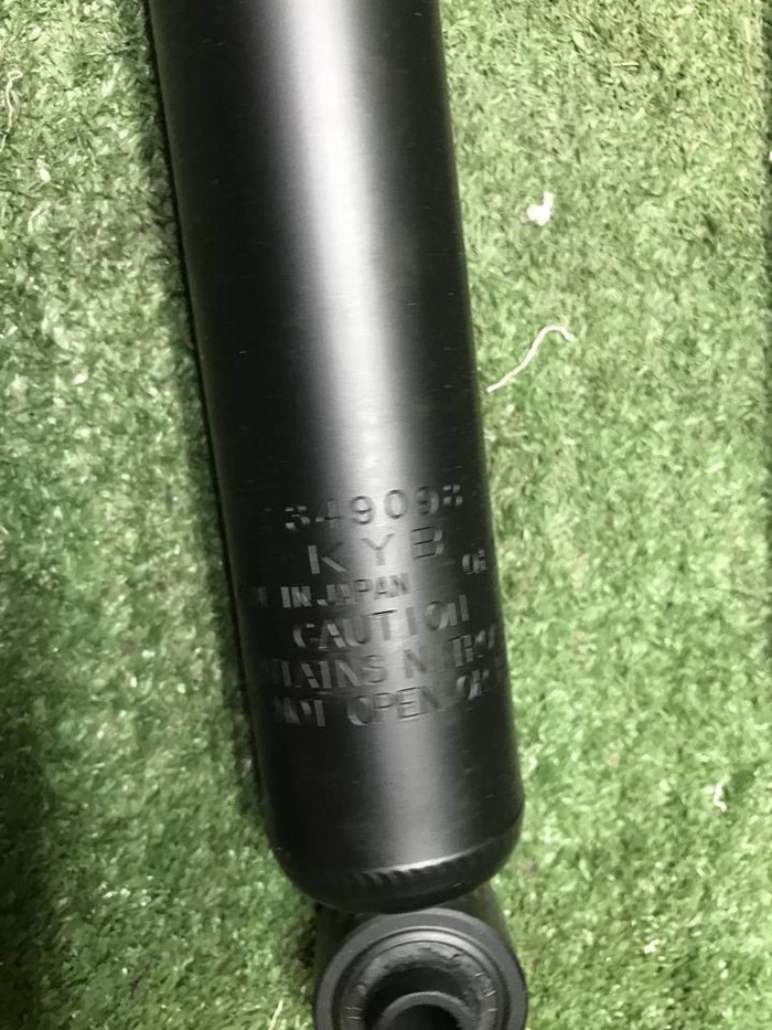 Амортизатор задний Hyundai Solaris 1 (10-17) KYB