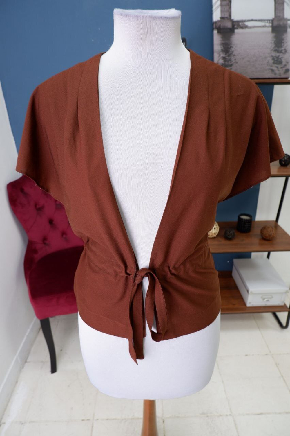 Блузка-жакет с поясом 44-46 размер