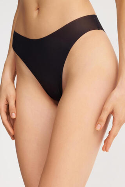 Бесшовные трусы танга Chantelle