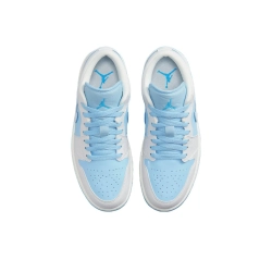 Женские кроссовки Air Jordan 1 Low SE 'Reverse Ice Blue' DV1299-104