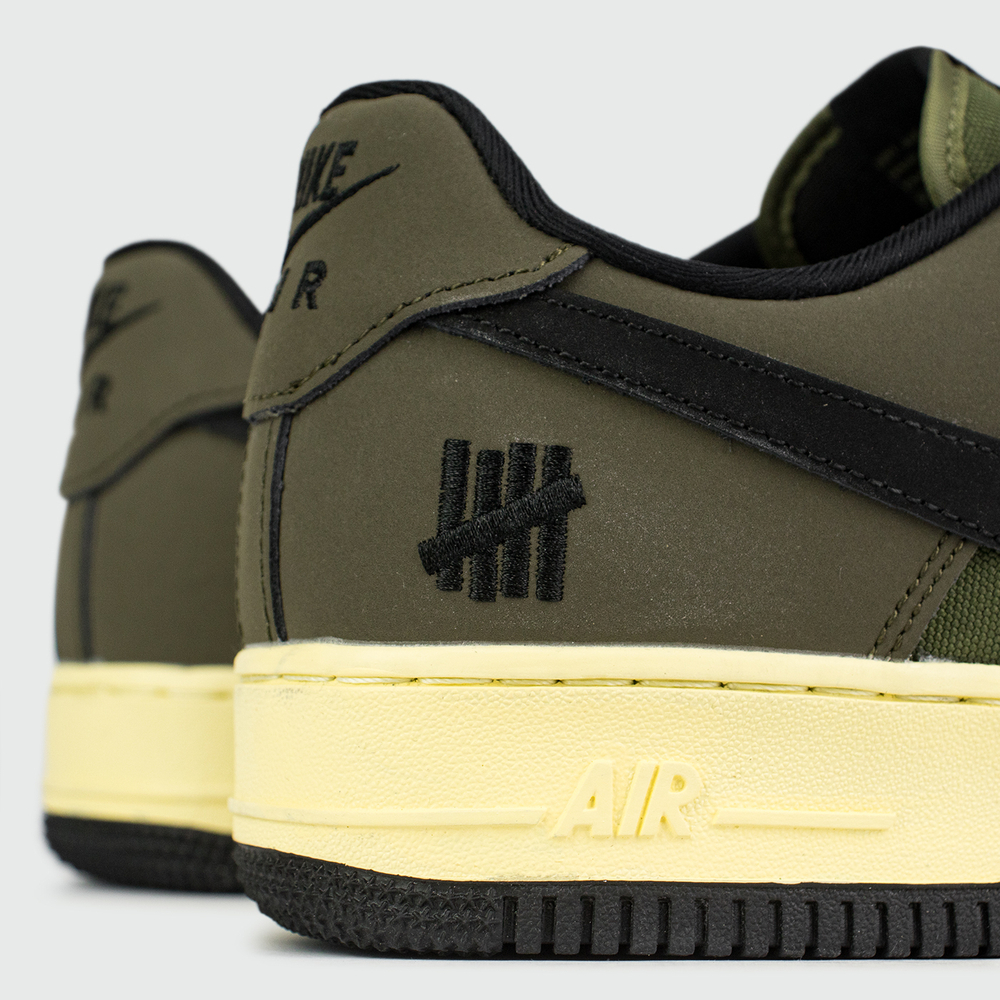 Кроссовки Nike Air Force 1 x Undefeated Wmns Grey / Green