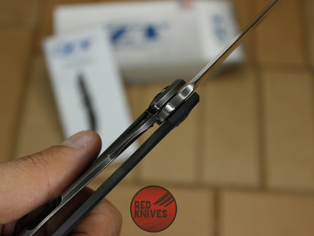 Нож Zero Tolerance 0452 CFTi - рукоять титан, карбон ZT0452CFTI