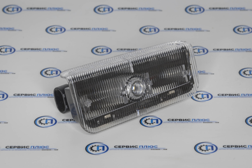 Плафон освещения кабины SHACMAN X3000 левый DZ97189721333