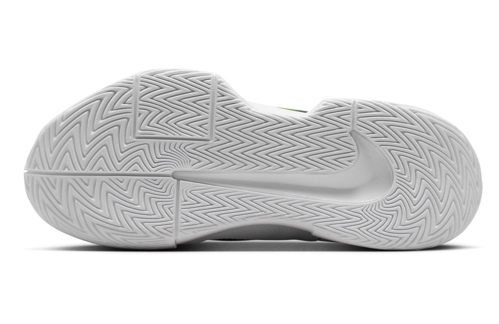 Женские теннисные кроссовки Nike Zoom GP Challenge Pro - white/black pure platinum volt