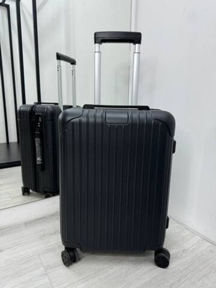 Чемодан Rimowa