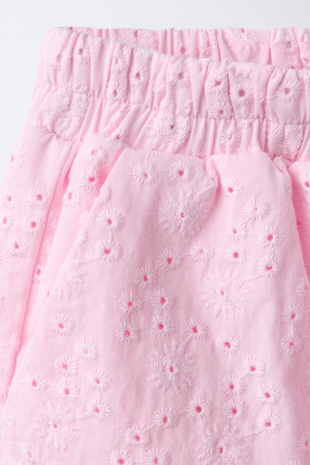 ZARA ШОРТЫ С ВЫШИВКОЙ ШИФФЛИ, СВЕТЛО-РОЗОВЫЙ