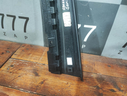 Накладка двери задняя левая Kia Sorento 4 Б/У Оригинал 83250P2000