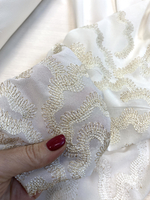 Ткань  натуральный шелк 100%с вышивкой (Италия) ш-120см  цена за 1м