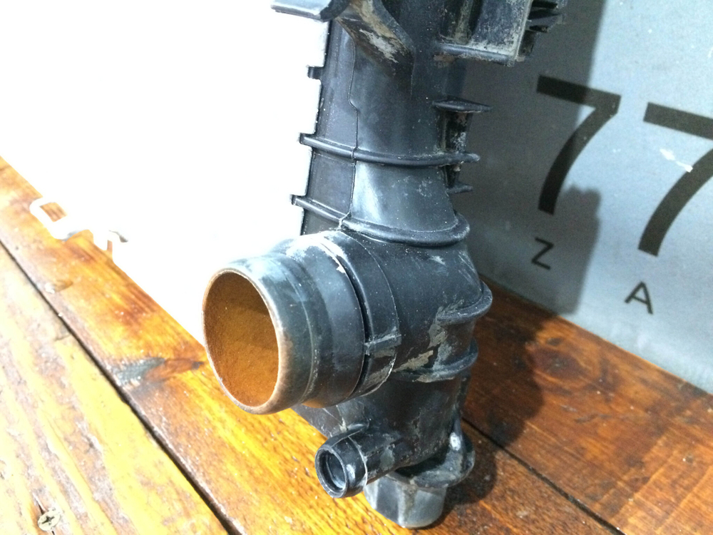 Радиатор двигателя Mercedes GL GLS (X166) 12-19 Б/У Оригинал A0995001303