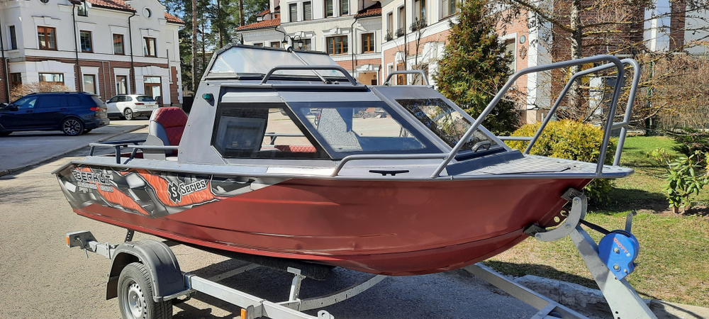 Алюминиевая лодка Berkut S Cabin HT